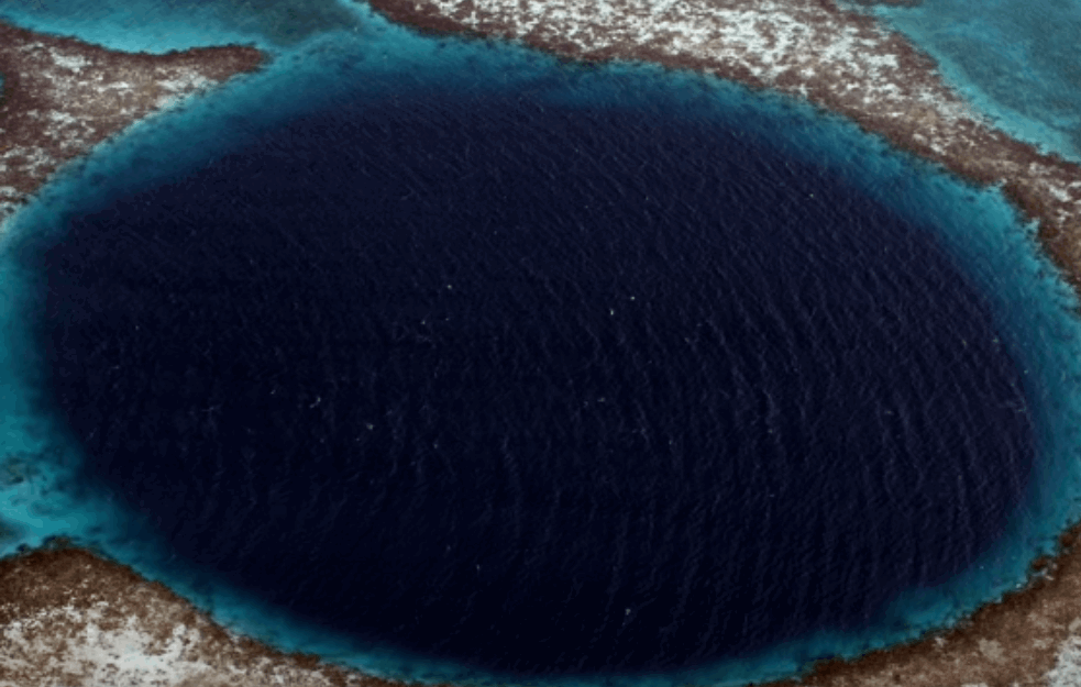 '<span style='color:red;'><b>PLAVA RUPA</b></span>': Mesto koje 'GUTA' RONIOCE i iz kog se niko nije vratio ŽIV (FOTO, VIDEO) 